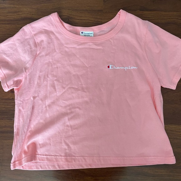 Tops - Champion crop top